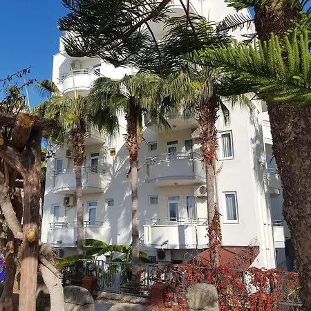 Belle Ocean Lägenhetshotell 3*