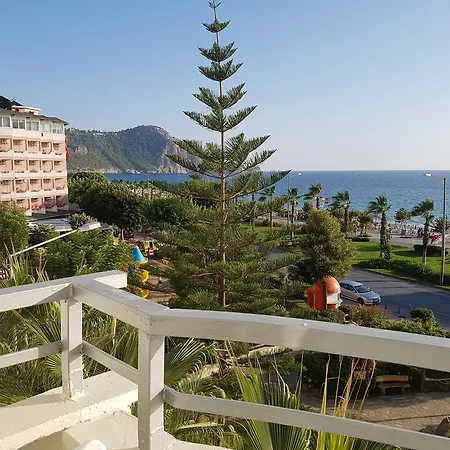 Belle Ocean 4* 阿拉尼亚