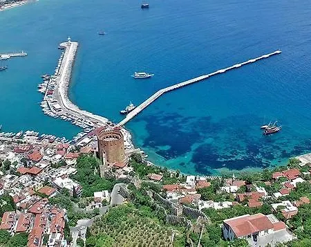 Ξενοδοχείο με διαμερίσματα Belle Ocean 4*